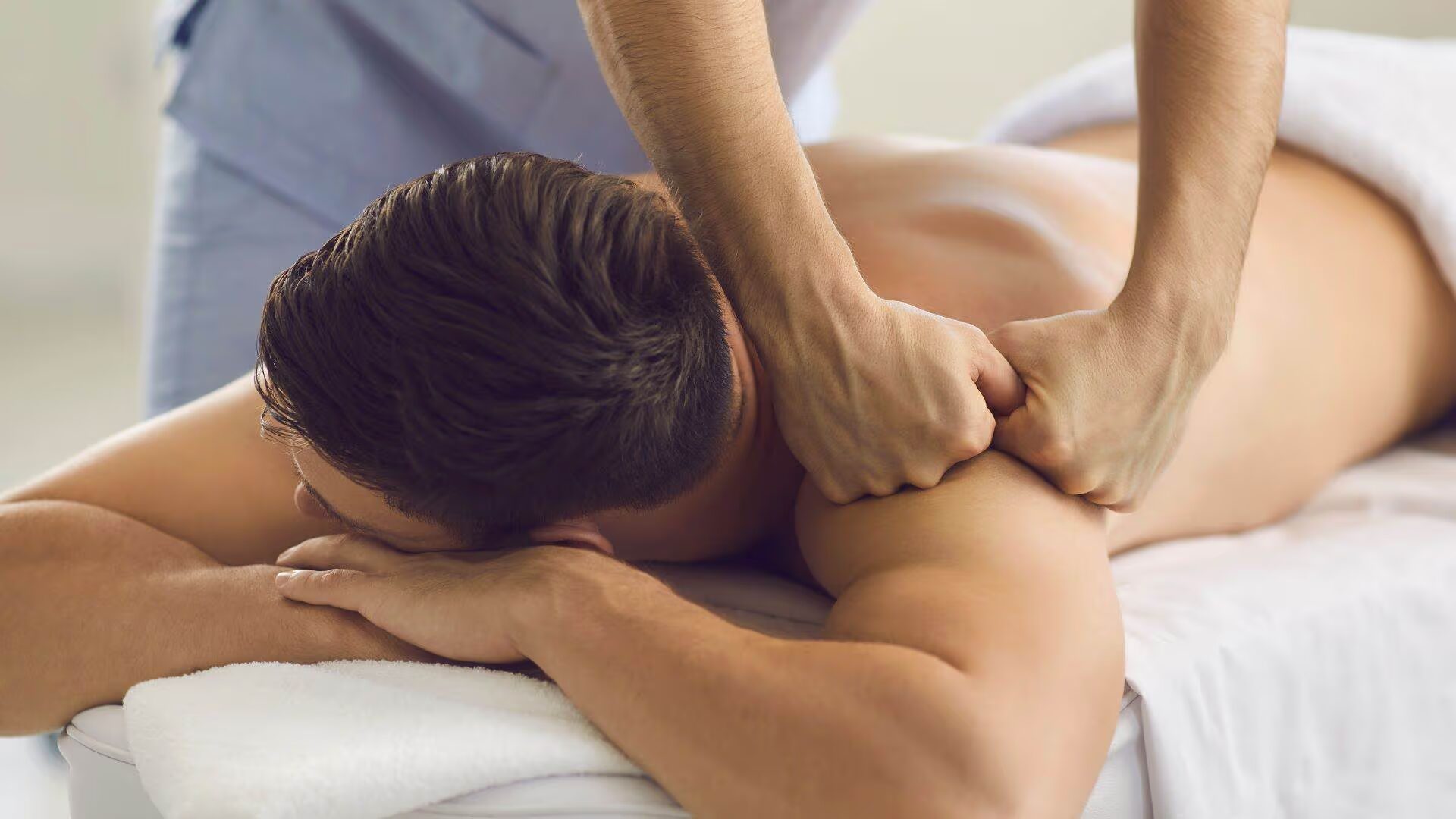 Malaysian Health Massage offers professional massage service in Omaha, Nebraska