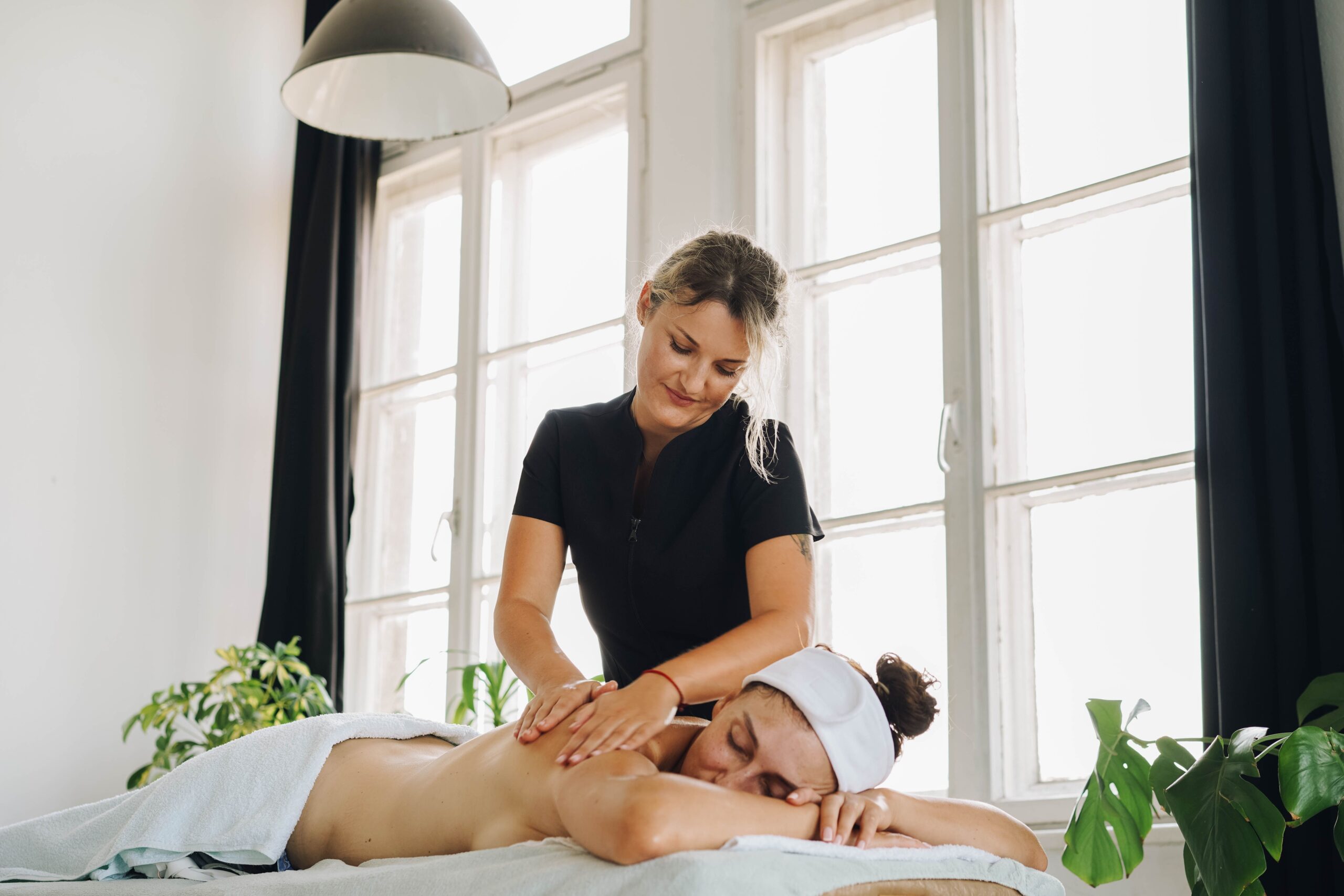 Experience professional massage service at Vietnamese Zen Zone — Papillion, Nebraska